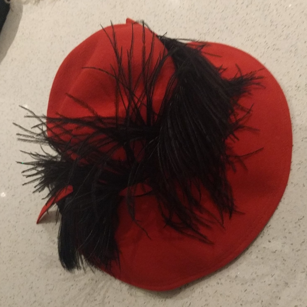 Beautiful bred hat🌸🍀🍀